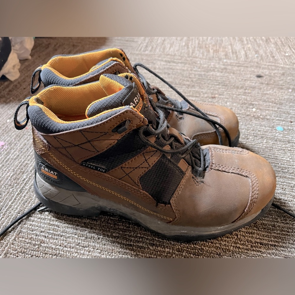 Ariat women’s work boots Size 8.5